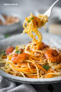 butternut-pasta-braune-butter-garnelen-parmesan-spaghetti-nicest