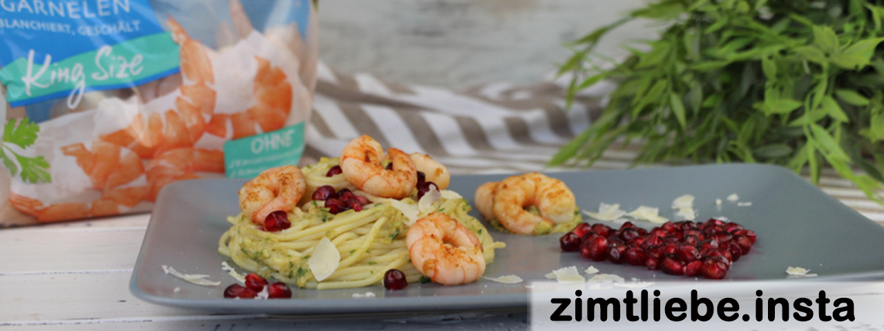 Spaghetti mit Avocadopesto